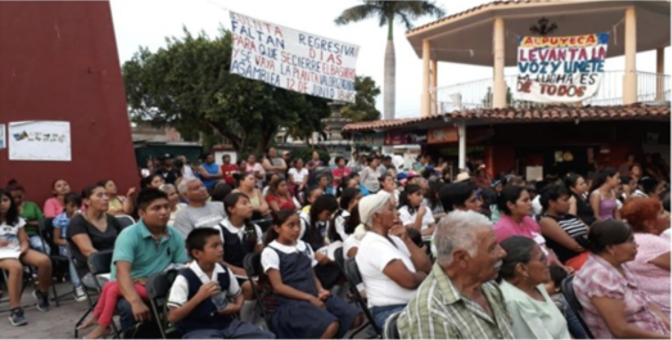 Escuela Alpuyeca - Morelos - México - Basurero