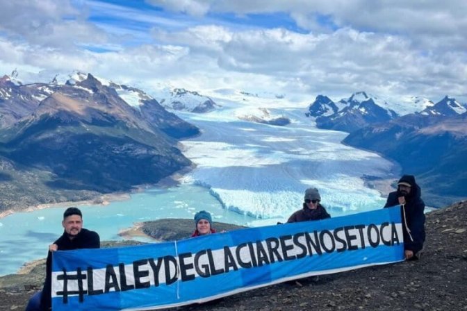 La-ley-de-glaciares-no-se-toca-1280x640-1-768x512.jpeg