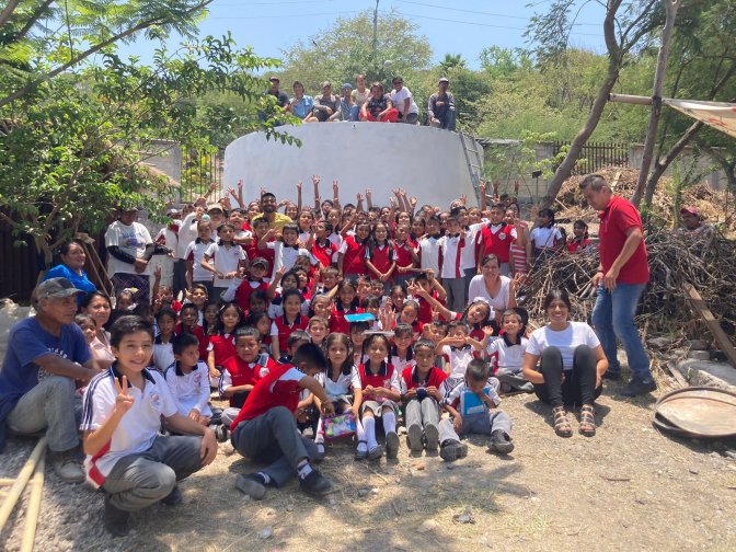 Escuela Alpuyeca - Morelos - México - Basurero